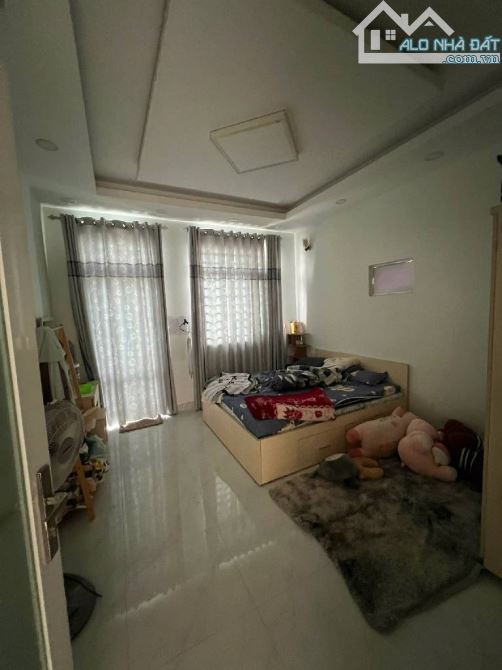 “BÁN NHÀ 3 TẦNG MỚI ĐẸP HBC-40M2,(4*10)-SHR, KHÔNG QUY HOẠCH, KHÔNG LỘ GIỚI! CHỈ 4,9 TỶ [C - 3
