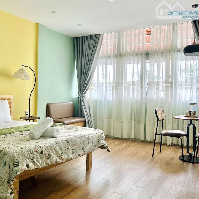 Cho thuê căn hộ mới - sạch sẽ - giá hợp lý quận 1, cửa sổ đón nắng, gần Đại học Hoa Sen - 3
