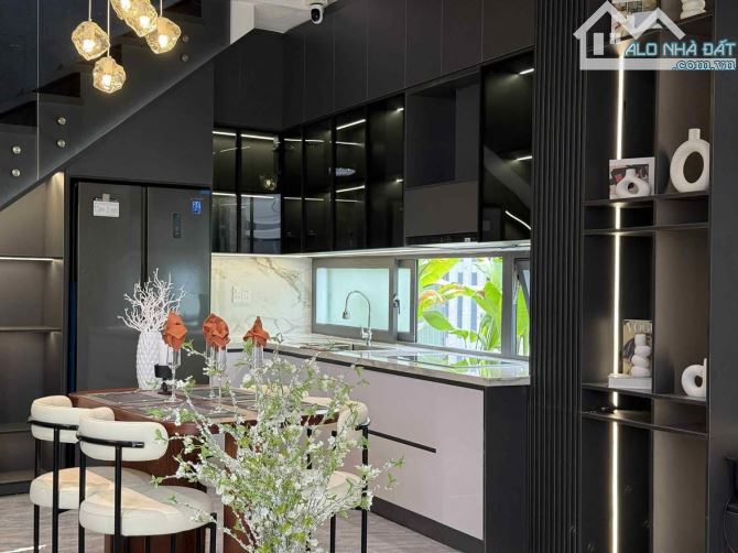 Cực hiếm! Nhà 4 tầng Đặng Văn Bi, 66m2, hẻm 7m, khu dân trí. Chỉ 7 tỷ - 3