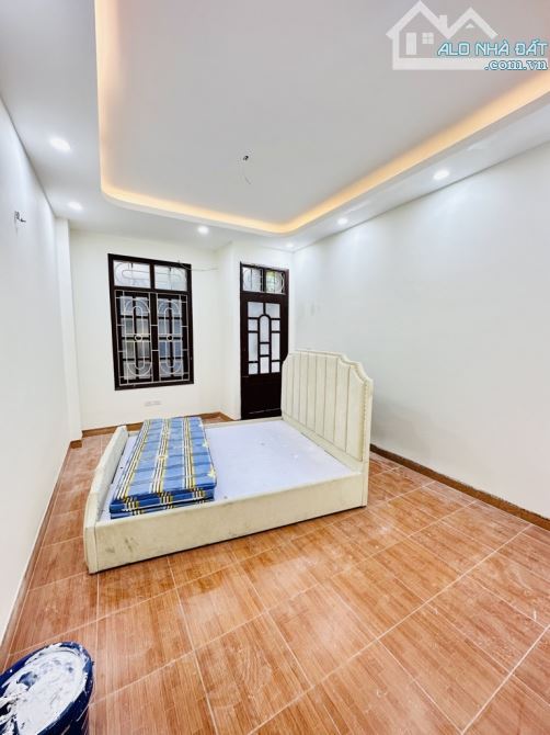 SIÊU PHẨM PHÂN LÔ – 5 TẦNG MỚI – NGÕ RỘNG THOÁNG – CÁCH Ô TÔ CHỈ 40M – NGUYỄN KHOÁI - 3