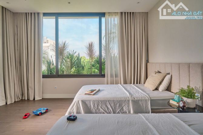 BÁn khách sạn Nguyễn Thái Bình, Khu K300 -P12- TB. 8.5x18.5m(157m2)-Hầm+7T.HĐT:250tr/ 33tỷ - 3