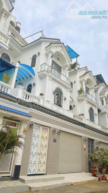 BÁN GẤP – NHÀ PHỐ 4 TẦNG MỚI ĐẸP – ĐƯỜNG 8M – TT NHÀ BÈ – NGANG KHỦNG 6.4M – GIÁ NHỈNH 7 T - 3