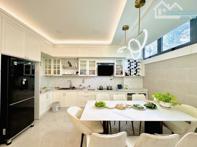 NHÀ ĐẸP 4 TẦNG HẺM OTO TRÁNH PHAN HUY ÍCH - DTS 214m2 - 10.9 TỶ - 3