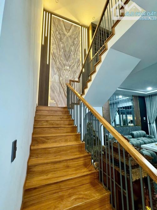 NHÀ KIỂU VILA MINI ĐƯỜNG A10 PHẠM NGŨ LÃO: GIÁ 5.8 tỷ - 3