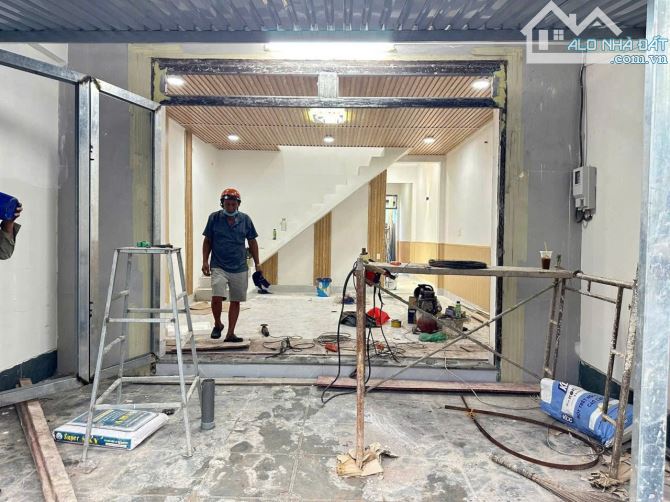 BÁN NHÀ MẶT TIỀN ĐƯỜNG NGUYỄN THỊ TỒN. Ngay Cổng Cty Pouchen - 3