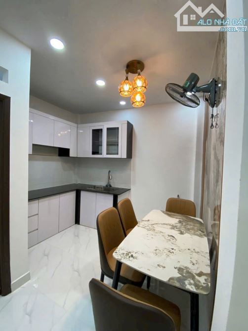 🌼 Chuẩn bị đi nước ngoài bán nhà Trần Bình Trọng - Bình Thạnh / 57,3m² / Giá 1 Tỷ 820 - 3