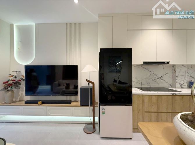 👉 Khu Vực Trần_Hưng_Đạo gần Viện_108 - Diện Tích 36.8m2 - 5 Tầng - Giá Chỉ 7.2 Tỷ - 3