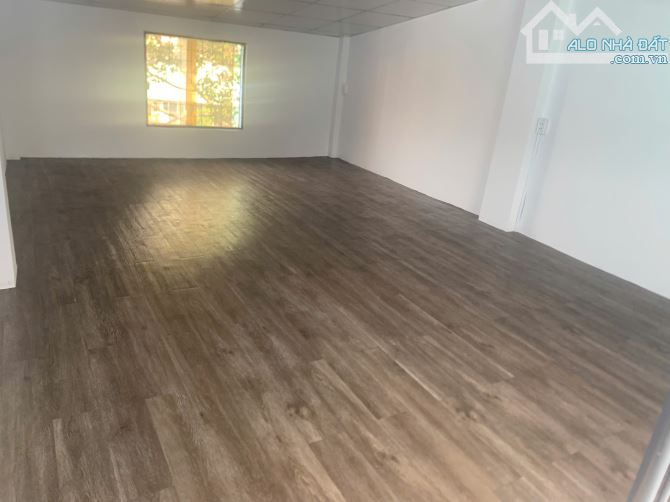 Cho thuê căn hộ yên tĩnh trung tâm Q5 – 64m2, mới tân trang, có tầng lửng 40m2, vào ở ngay - 3