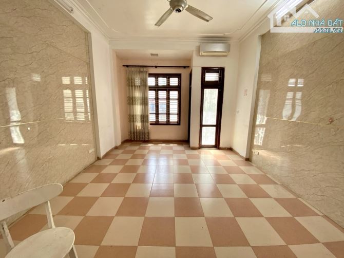 MẶT PHỐ NGUYỄN KHẢ TRẠC - VỈA HÈ - Ô TÔ TRÁNH - 57M² - 5 TẦNG - 23 TỶ (8CG203042) - 3