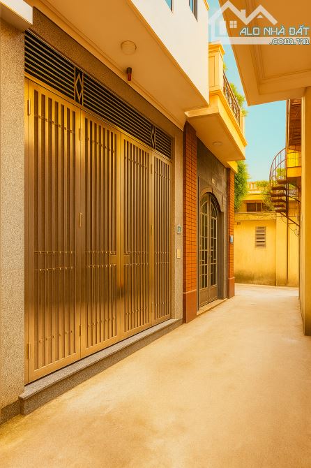 Bán nhà đẹp KTT Thanh Xuân Bắc! 45m2 x 4T chỉ 7..tỷ - Dân xây - Phân lô cán bộ - Ngõ thông - 4