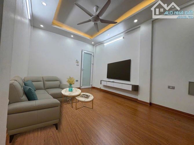 CẦN BÁN NHÀ 5 TẦNG, MỖ LAO, HÀ ĐÔNG, DT 31M2, MT 3.8M, GIÁ 9.25 TỶ, Ô TÔ - 4
