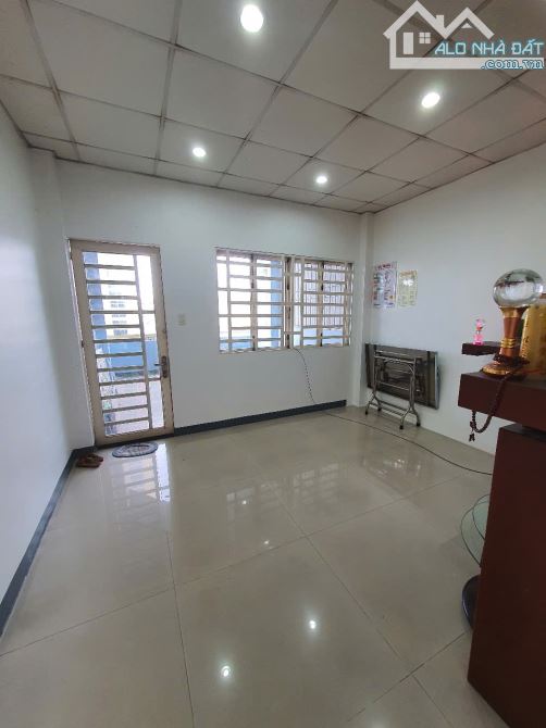 Bán Nhà MT KDC ĐỒNG Diều - 4m x 19.75m - 79m2- 3 Lầu - 4PN -5WC - F4 Q8 - 4