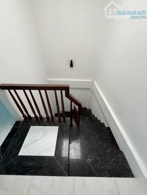 BÁN NHÀ ĐẸP 45M, NGỌC THUỴ- LONG BIÊN - 4 NGỦ ĐỦ CÔNG NĂNG 
- 10M RA Ô TÔ TRÁNH - Ô TÔ - 4