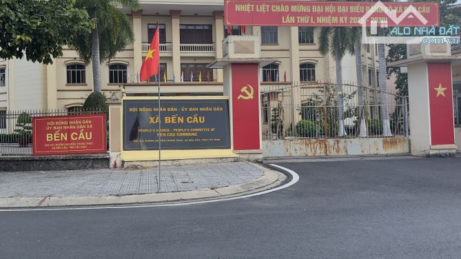 Ngay ủy ban xã bến cầu ,718m 2 , shr , đã có đất ở,  đường  Bêtông 6 m , - 4
