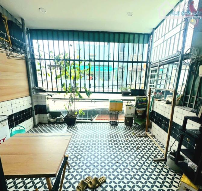 Bán Nhà Xe Hơi Ngủ Nhà - Đường Bùi Quang Là - Gò Vấp - 68m²x 2 Tầng - Phòng Ngủ Tầng Trệt - 4