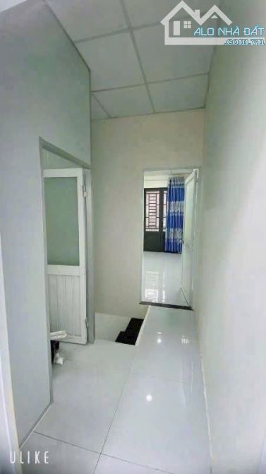 NHÀ THẠNH XUÂN 25 QUẬN 12 +DT chuẩn 4 x 8m 1 trệt 1 lầu 2pn 2wc  +Có ban công thoáng mát - 4