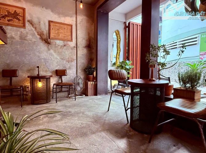 Hàng hiếm nhà hẻm Hùng Vương thông ra Chợ Đêm và Panorama, gần biển, ngang gần 5m. Giá 13t - 4