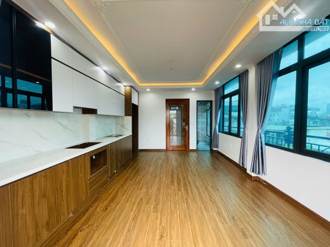 Hiếm! Nhà cực đẹp 45m2x6T thang máy. Full nội thất, vuông vắn - rộng thoáng phố Đội Cấn. - 4