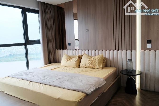 Bán Căn Hộ Penhouse Mipec riverside 228m 25.8 tỷ - 4