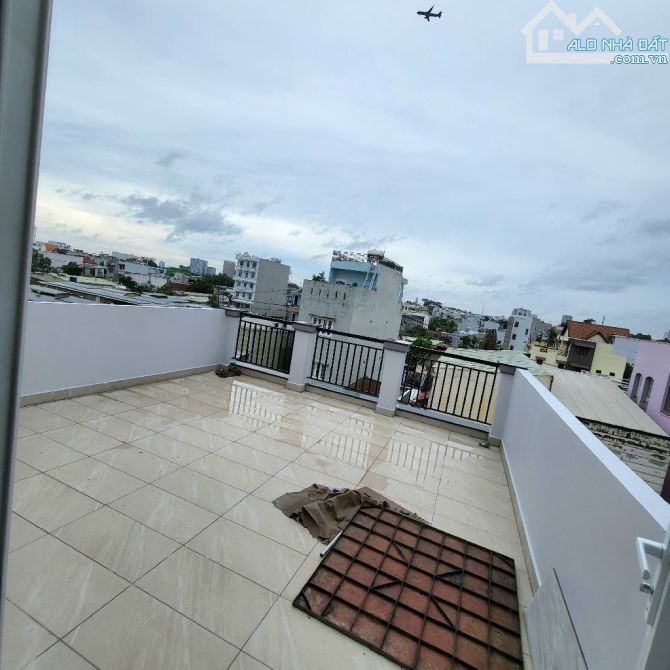 NHÀ ĐẸP HẺM RỘNG Ô TÔ VÀO NHÀ; 4 TẦNG GẦN Đ. LINH ĐÔNG, 4,5X11,5 NHỈNH 6 TỶ. - 4