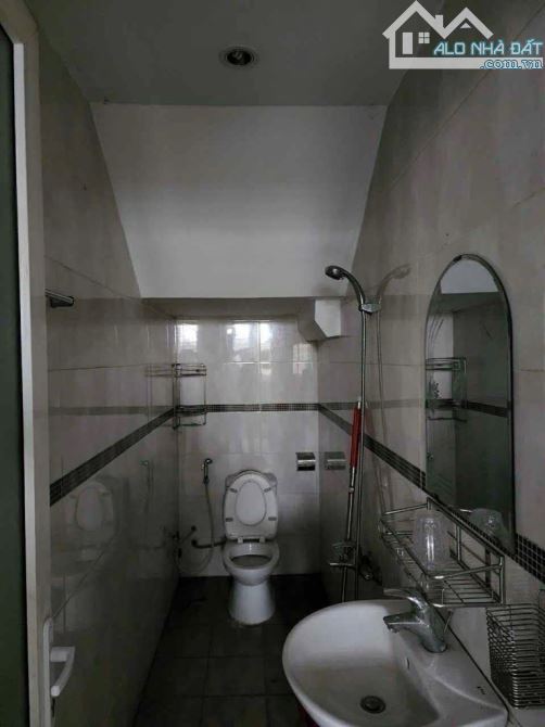 SIÊU BIỆT THỰ 10X23 ĐỒNG TÂM NGUYỄN ẢNH THỦ, VỪA Ở VỪA KINH DOANH CÓ DÒNG TIỀN VỊ TRÍ ĐẸP - 4