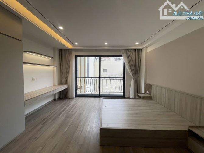 SIÊU PHẨM PHỐ TRẠM - NHÀ MỚI 6 TẦNG THANG MÁY - XÁCH VALI VỀ Ở - 40m2 -10.5 tỷ - 4