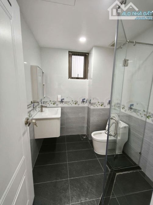 Rổ hàng nhiều căn hộ Saigon South giá tốt từ 4 tỷ 700 - 4