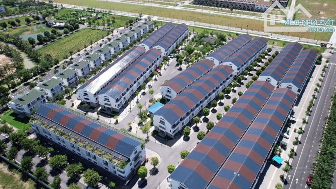 Nhà phố 3 Tầng đón đầu thông cầu 100M Võ Nguyên Gíap - 4