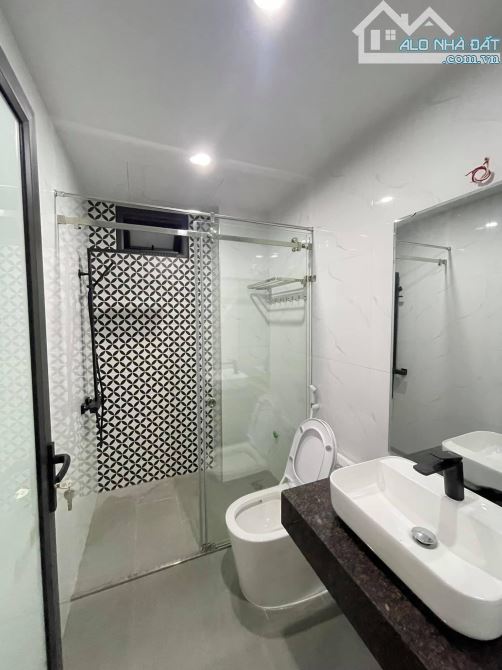 NGHĨA ĐÔ – PHÂN LÔ VIP – OTO TRÁNH – VỈA HÈ – 5 TẦNG ĐẸP – KHU VỰC SĂN LÙNG NHẤT CẦU GIẤY - 4