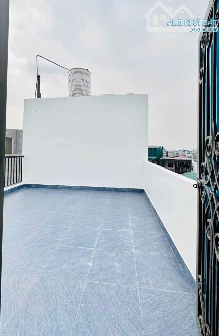 📢📢📢Nhà Mới 6 Tầng Mặt Cổ Linh đi vào 20m Đẹp Như Hình - 4