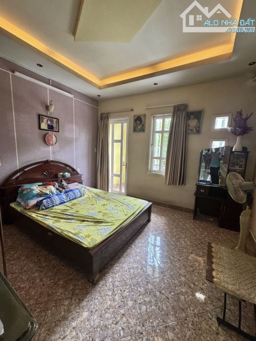 Bán nhà mặt tiền kinh doanh - Bình Thạnh - 92m2 - nở hậu - 4 tầng - 4