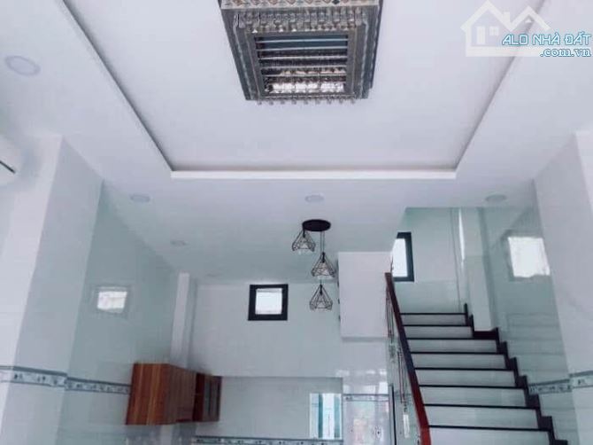 NHÀ MỚI Ở NGAY QUẬN 7, NGANG 4.3M, 3 TẦNG, DÒNG TIỀN 10TR/THÁNG, LÊ VĂN LƯƠNG - 4