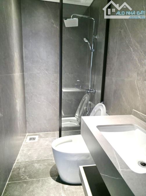 Phân lô La Thành, vỉa hè, ô tô tránh đỗ, kinh doanh, 5T thang máy, 2 thoáng, gara, 69m2 - 4
