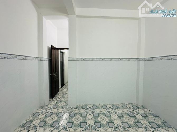♥ Mặt Tiền Đỗ Quang, gần Nguyễn Văn Linh, 53m2, ngang 4.8m, 2.5 tầng, nhỉnh 7 tỷ - 4