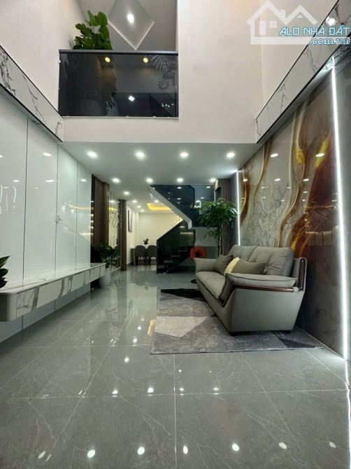 Nhà Mới Hẻm Bà Hom - 3,5x10m - 3 Tầng - Gần Chợ Phú Lâm - 4