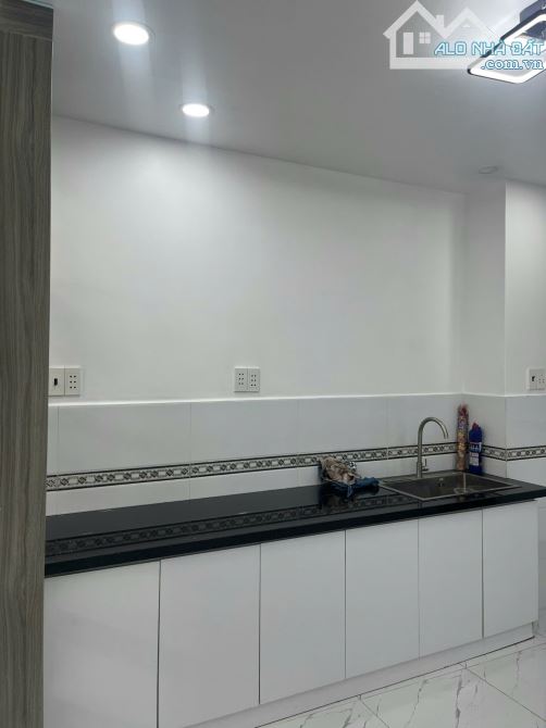 Nhà Đường Nội Bộ Phạm Văn Chí - Lửng 2 Lầu ST - Nhà mới - 4