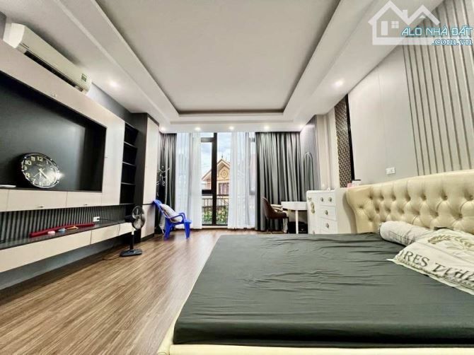 nhà lô góc, mặt ngõ ô tô, hiếm có khó tìm tại bát khối, 51m2, gia 11.x tỷ - 2