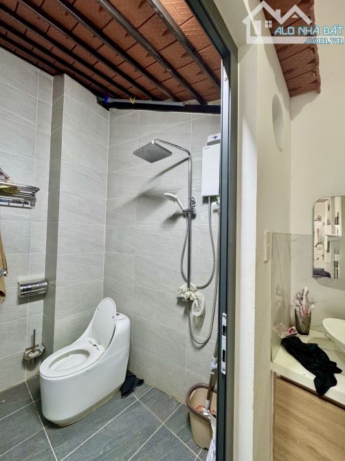 Nhà hiếm - khó tìm “2 tầng” sổ hồng riêng, giá chỉ 3.4 tỷ - 4