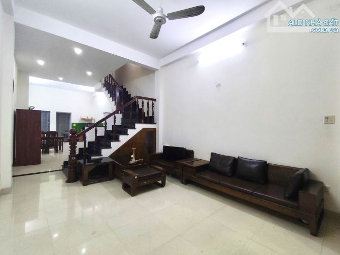 MỘT CĂN NHÀ XINH XẮN VỪA Ở VÀ KINH DOANH TIỆM CẬN TRUNG LÕI TÂM NHA TRANG - 4