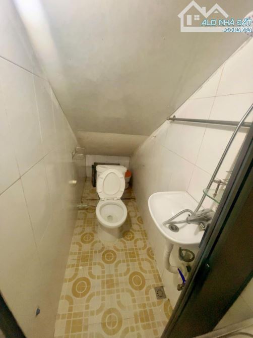 Bán tập thể Tầng 1 – 133 Nguyễn Trãi – 2 ngủ – kinh doanh nhỏ – 2.08 tỷ - 4