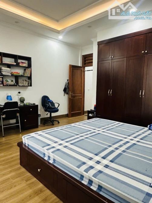 B.Á.N NHÀ  LAI XÁ, PHÂN LÔ, Ô TÔ TRÁNH, THANG MÁY,  SÁT ĐẠI HỌC THÀNH ĐÔ 75M2, 16 TỶ 8 - 4