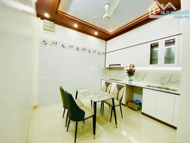 SIÊU PHẨM KIM GIANG - 45m - 4T - 9.05 Tỷ - 4