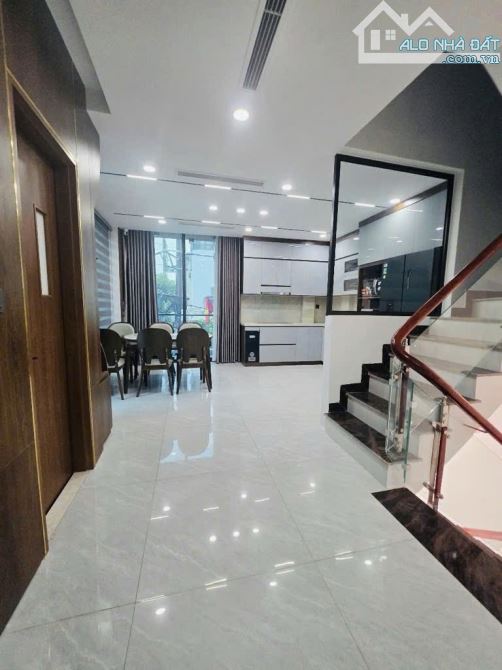 🔥 BÁN NHÀ  CỰ KHỐI, LONG BIÊN – Ô TÔ TRÁNH, VỈA HÈ – 56.8M² – 7 TẦNG THANG MÁY DUPLEX - 4