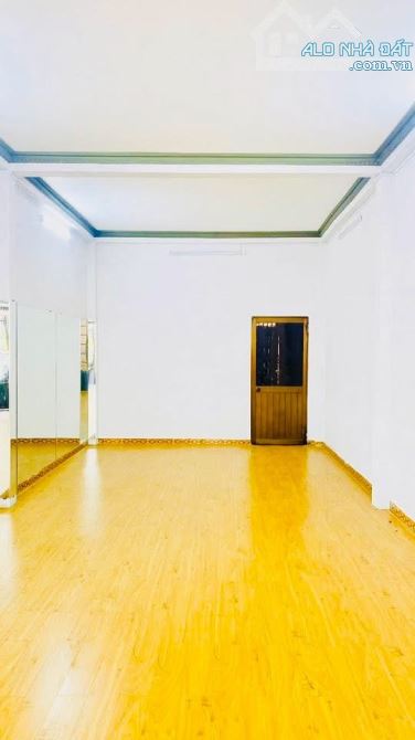 HẺM XE HƠI VÀO NHÀ – KHU PHÂN LÔ DÂN TRÍ CAO 💥 2 MT TRƯỚC SAU – ĐƯỢC PHÉP XD LỬNG + 3 LẦU - 4