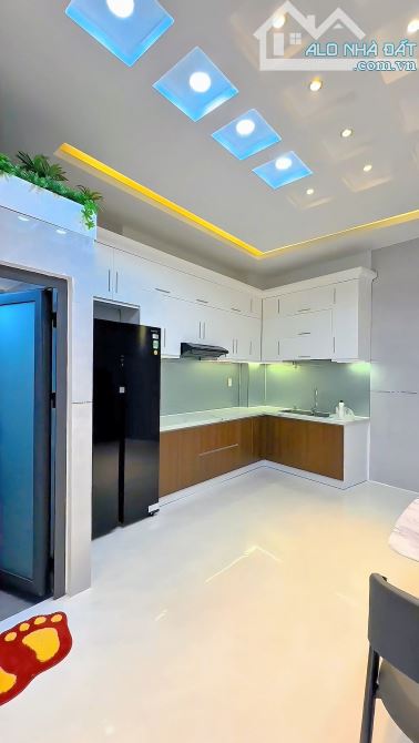 SIÊU PHẨM 4 TẦNG LÊ VĂN QUỚI, BÌNH TÂN - DT 85M - HẺM AN NINH, GẦN AEON MALL - GIÁ CHỈ 5 T - 4