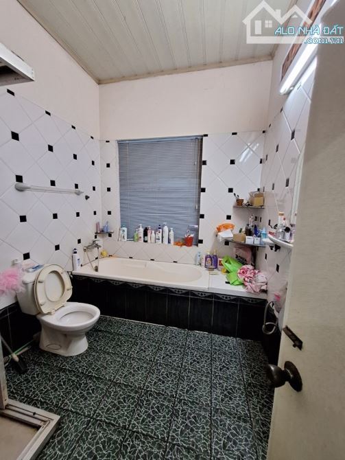 Bán nhà ngõ Trần Quang Khải, Hiệp Phú, Q.9, 160m2, 3 tầng, 3PN, SH, 11.35  tỷ. - 4