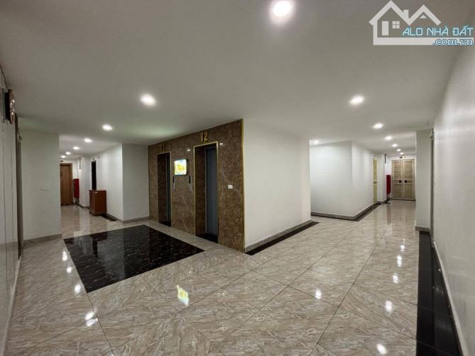 Bán CC Nam Trung Yên, Cầu Giấy, 73m, 2 ngủ, full nội thất, nhà đẹp ở luôn. - 4