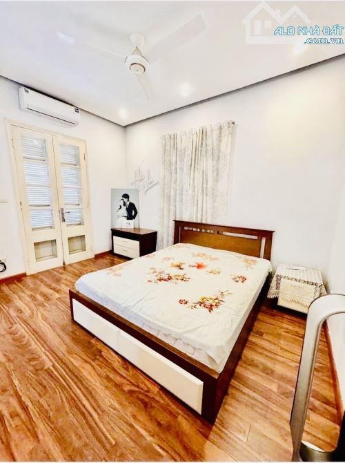 BÁN BIỆT THỰ  PHỐ NGUYỄN ĐÌNH CHIỂU- Q. HBT- NHÀ ĐẸP GẦN CV- 88.9m2-4 TẦNG- MT 9m -25.5 TỶ - 2