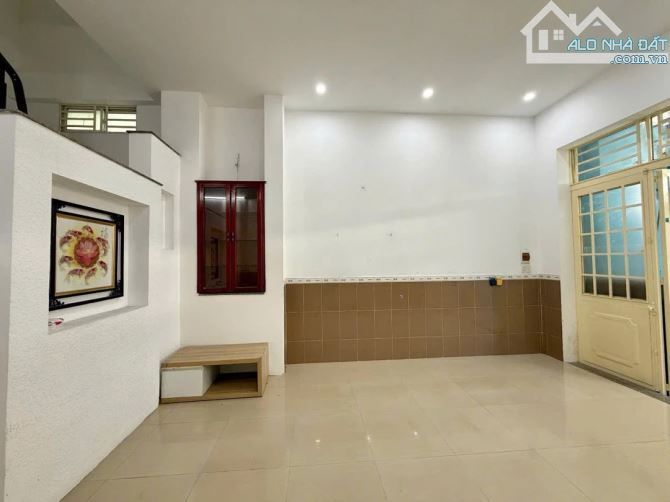 🌻NHÀ 2 TẦNG - 61,4M2 - TRƯNG NỮ VƯƠNG - 3 MẶT KIỆT - HẢI CHÂU - 3,95TỶ🌻 - 4