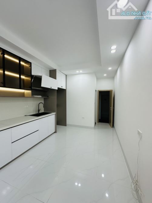 💰Tầm tiền hơn 8 tỷ tìm nhà mới,6 tàng, thang máy ở Hai Bà Trưng – hiếm lắm rồi 👉THÌ ĐÂY - 4